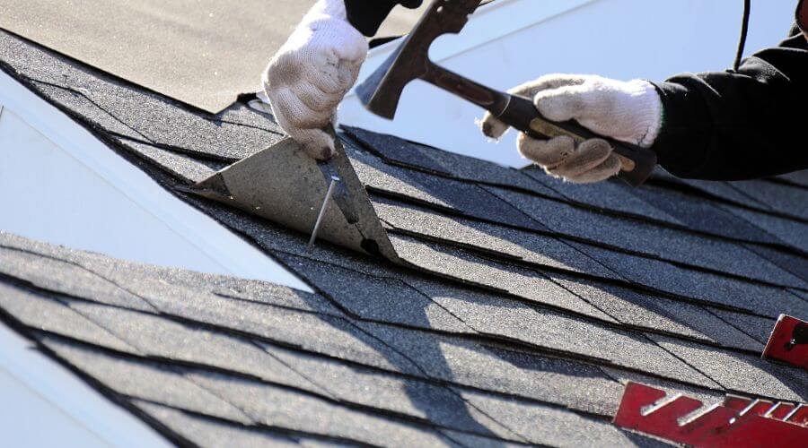 Professional residential roofers in Brimfield, IL